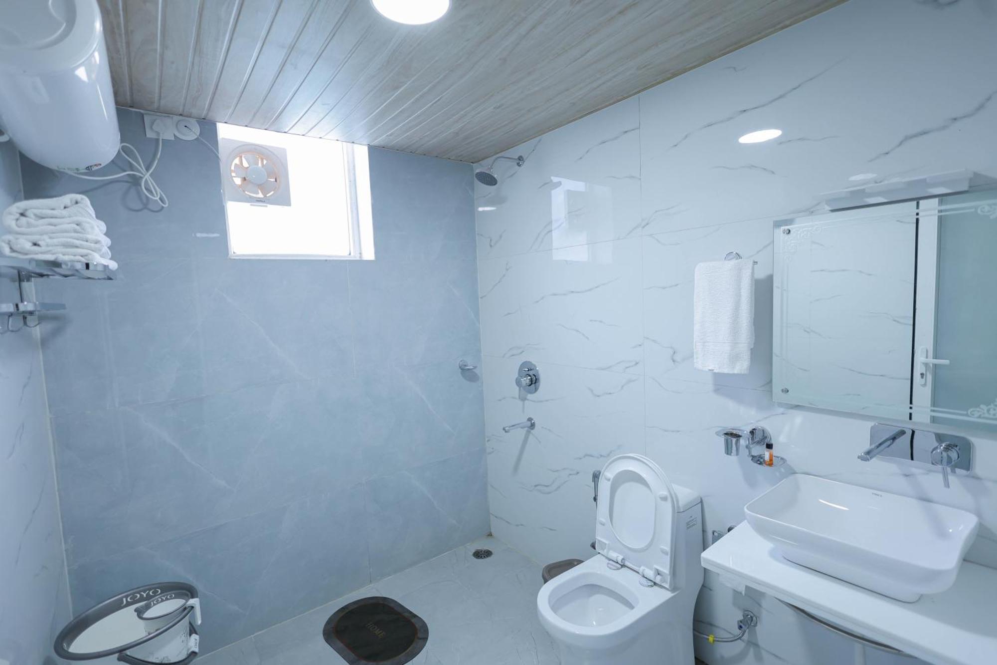 Lansdowne Vacation Homes Bagian luar foto