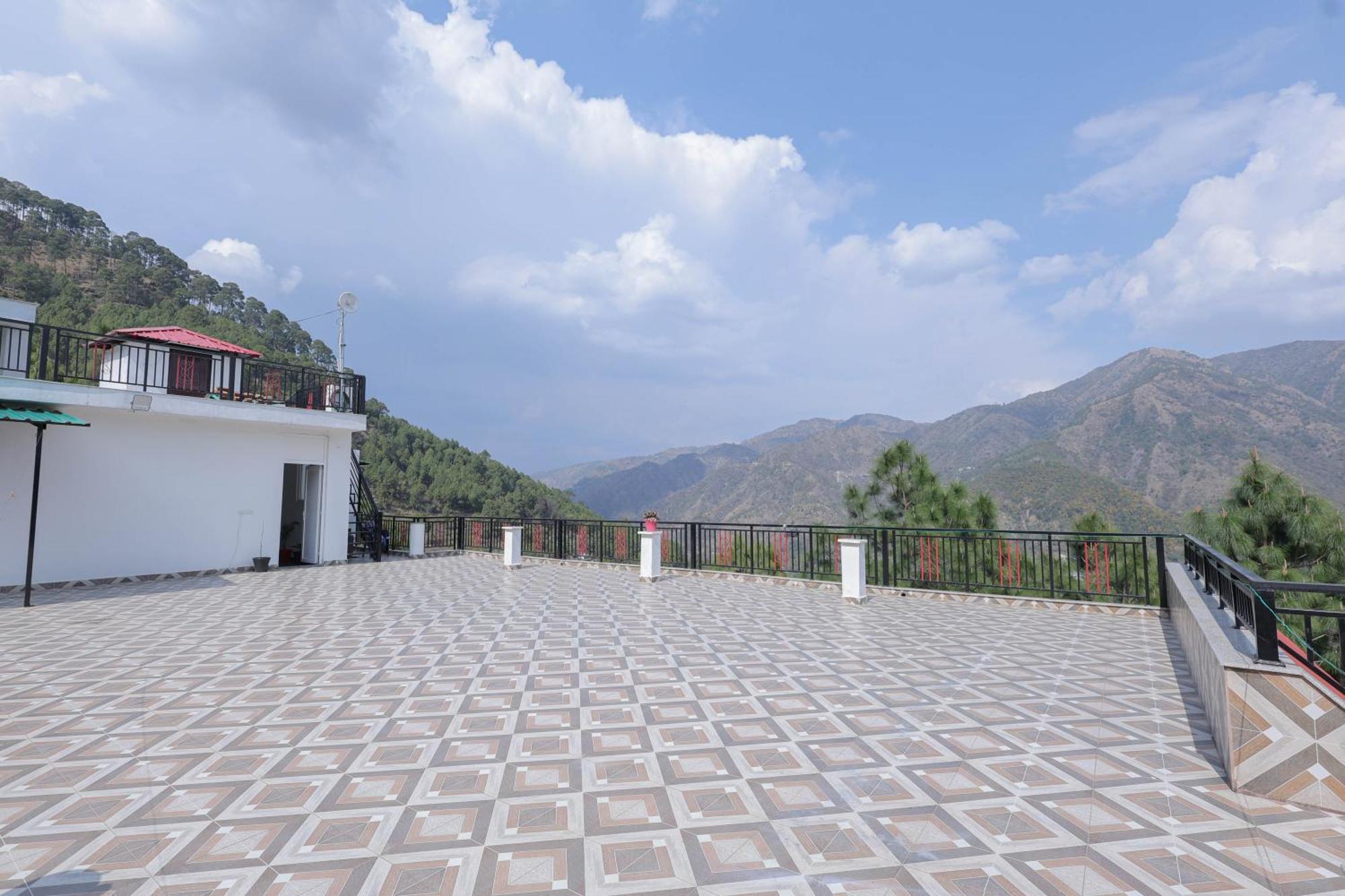 Lansdowne Vacation Homes Bagian luar foto